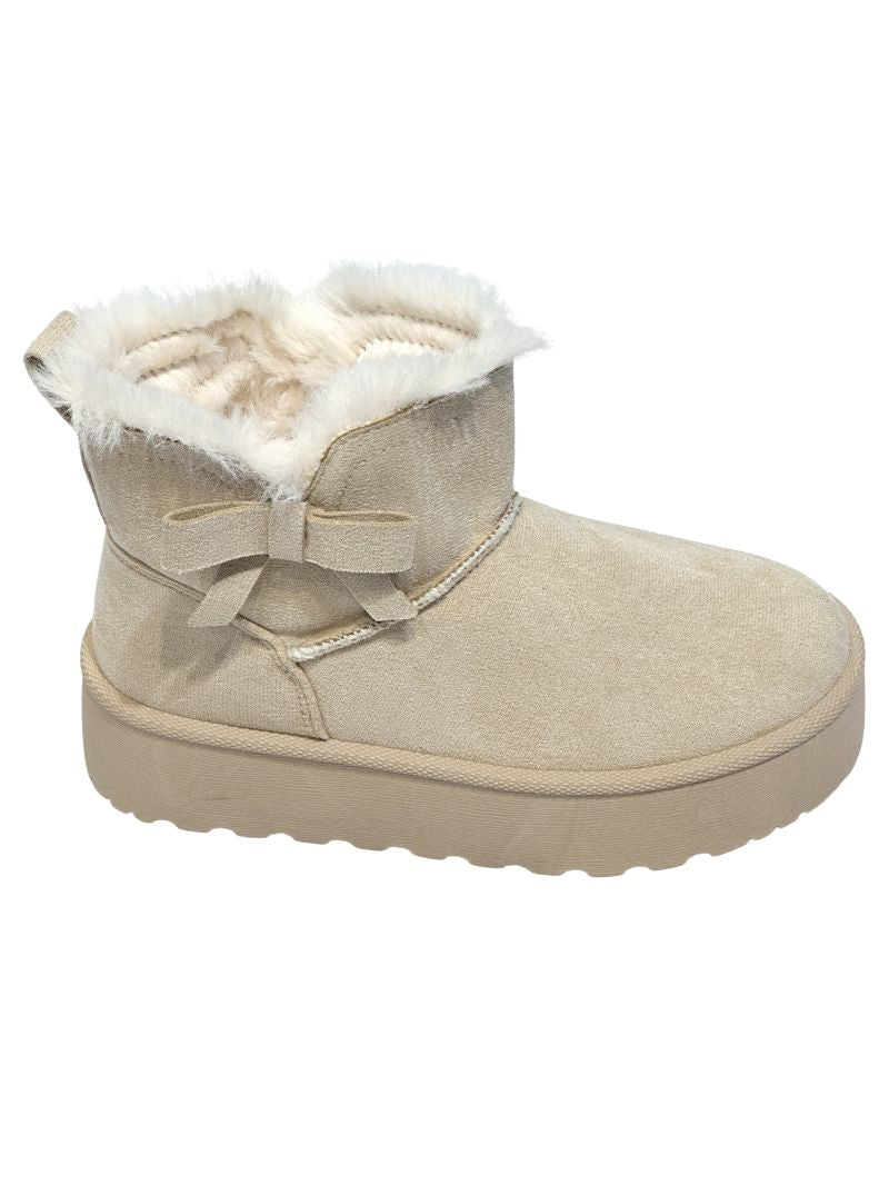 Kinder enkellaarsjes met bontvoering, 3 cm plateauzool en strik, beige. Warm, stijlvol en comfortabel – perfect voor koude dagen.