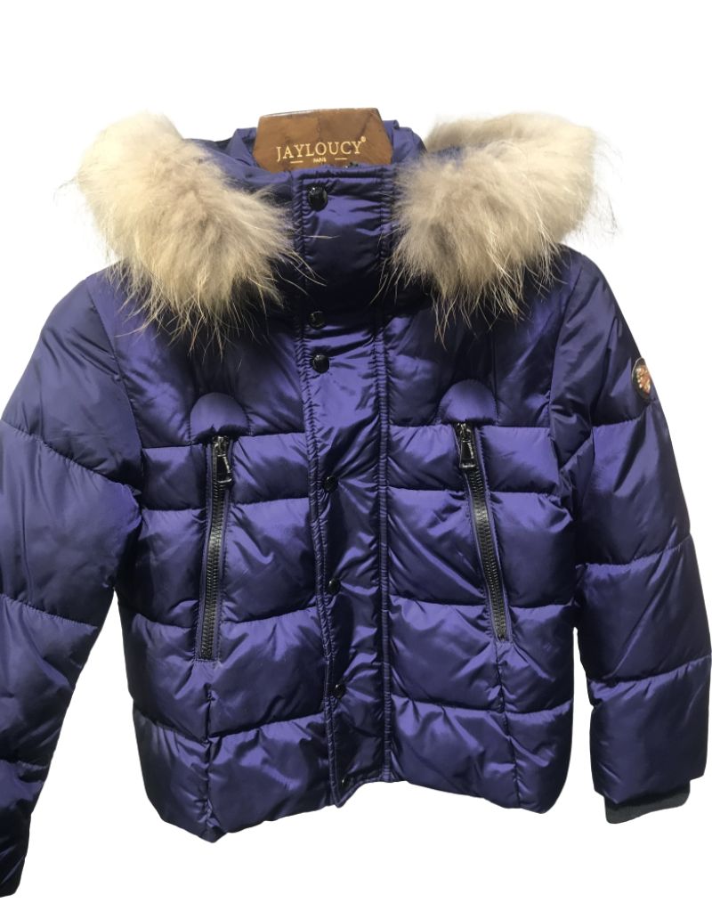 kinderjas met mooie bontkraag - Paars, elegante winterjas met getailleerde pasvorm, dubbele sluiting en warme capuchon. Luxe en comfort voor koude dagen. Voor een perfecte fit front
