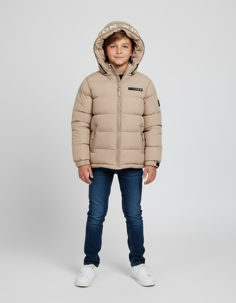9-jarige jongen in ICON winterjas