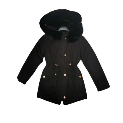 Lange meisjesjas voor herfst en winter in zwart, gemaakt van stretch polyester voor optimaal comfort en bewegingsvrijheid. Warm, licht en stijlvol – ideaal voor koude dagen.