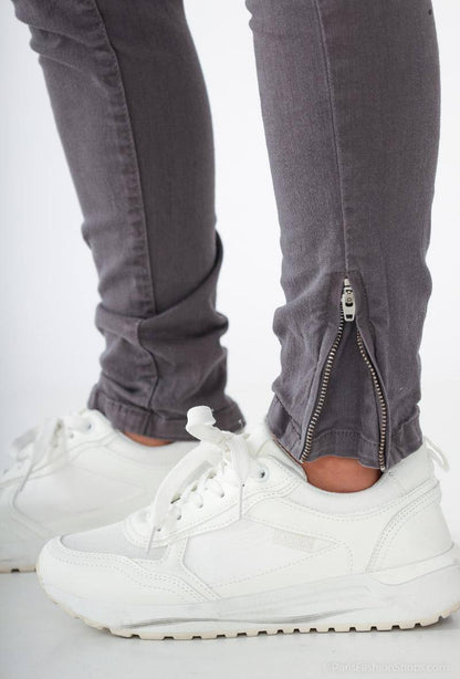 Minoti meisjes jeans – grijze denim spijkerbroek – 100% katoen – herfst/winter – maat 8 t/m 14 jaar detail
